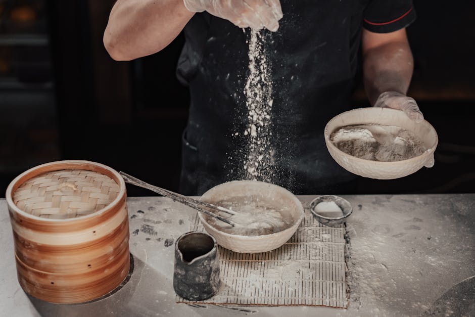 Farine de sarrasin dans un bol en bois pour une recette sans gluten