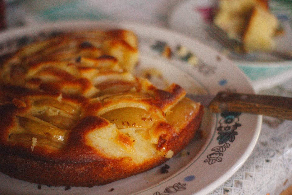 Flognarde aux pommes dorée cuite dans son moule rond